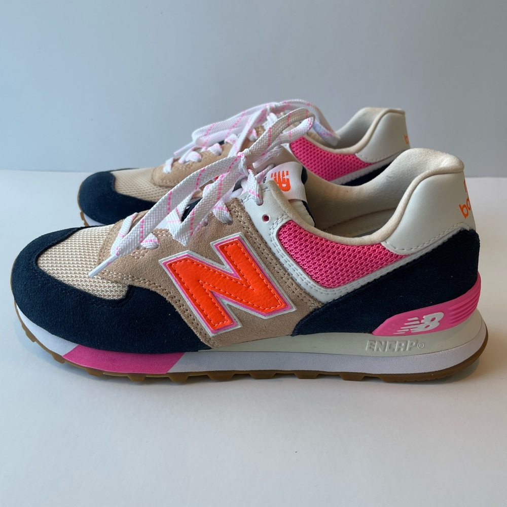 NWOT New Balance 574 Women’s Sneakers